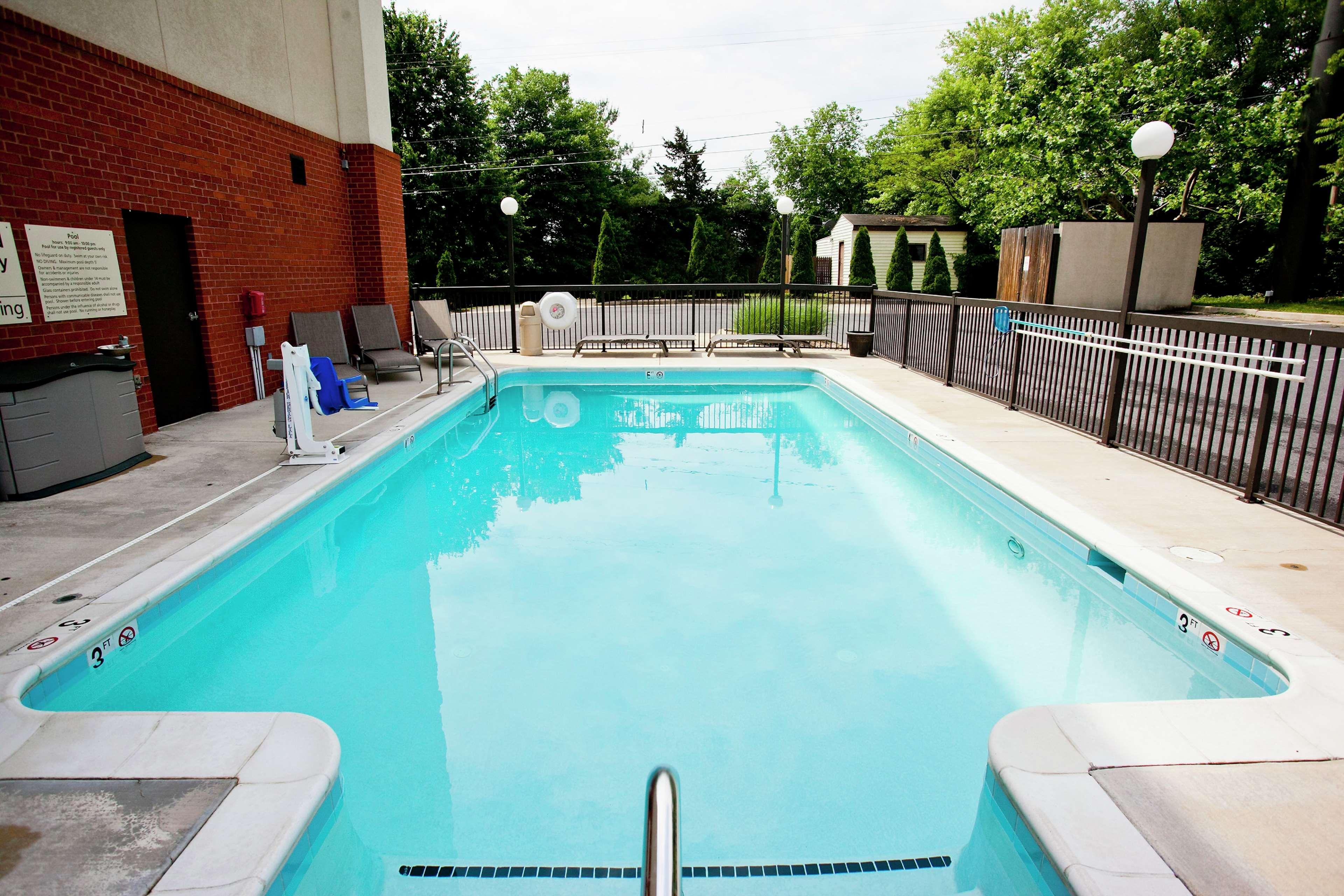 Hampton Inn Inwood Buitenkant foto