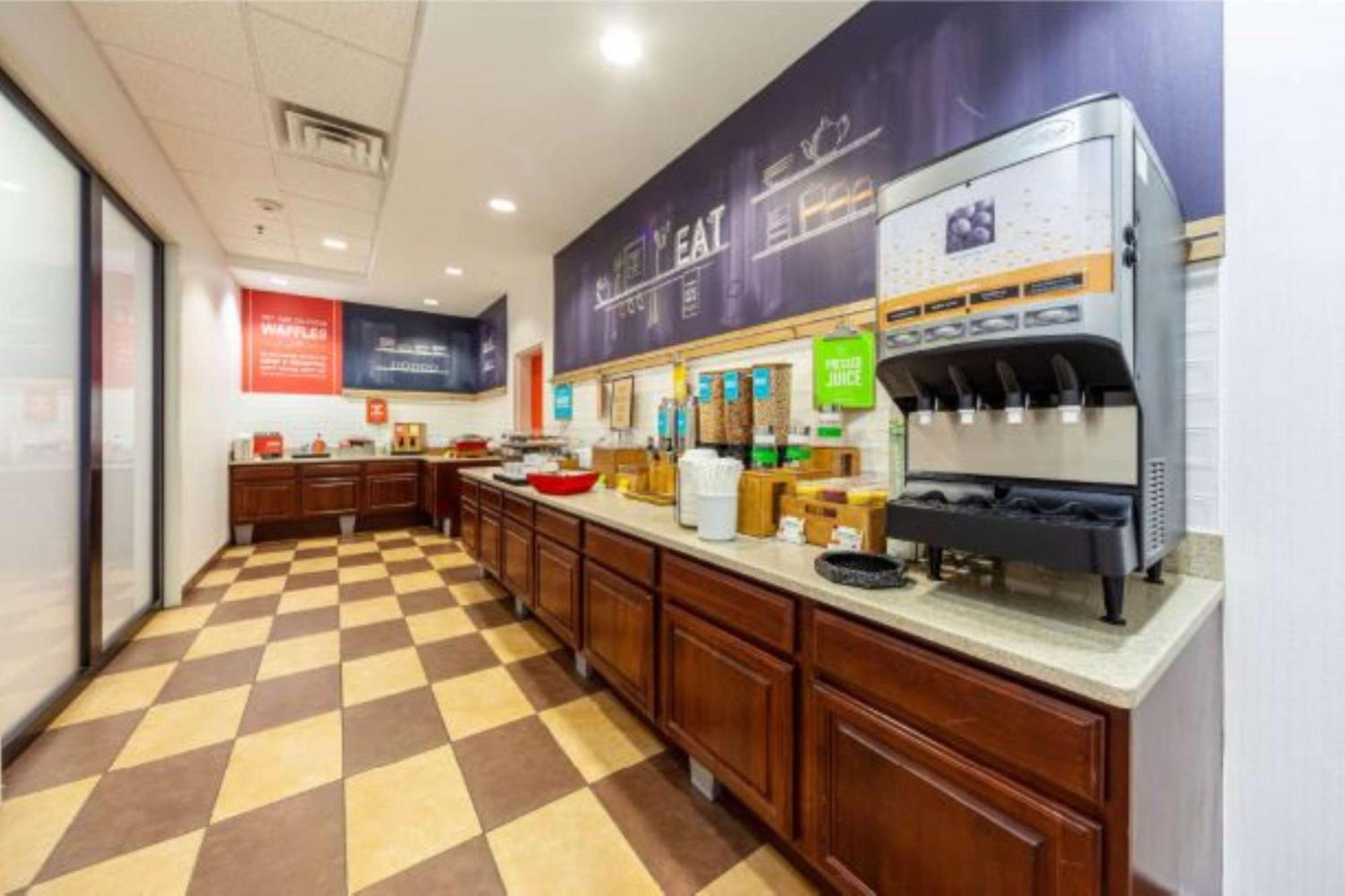 Hampton Inn Inwood Buitenkant foto