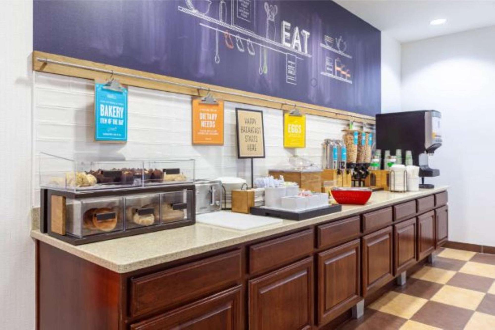 Hampton Inn Inwood Buitenkant foto