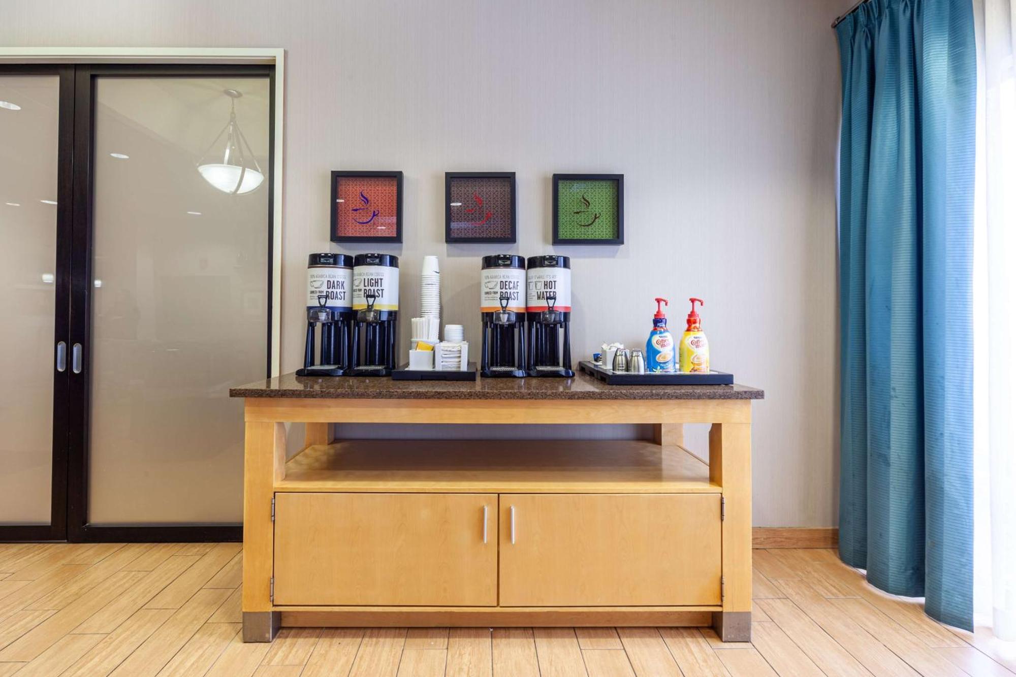 Hampton Inn Inwood Buitenkant foto