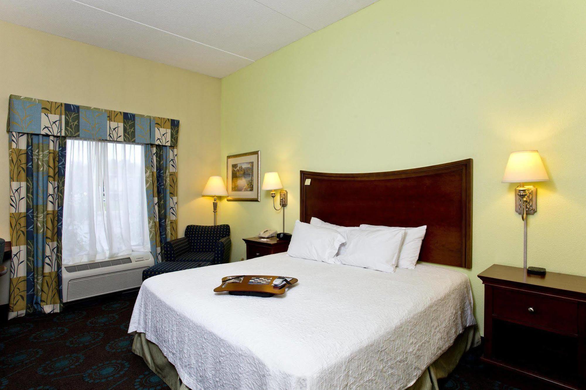Hampton Inn Inwood Buitenkant foto